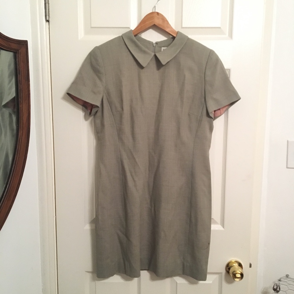 Ann Taylor Peter Pan collar dress